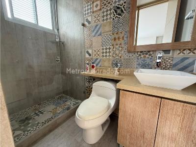 Apartamento en venta en El Poblado Castropol, Medellín · foto 13 de 16