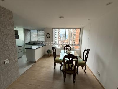 Apartamento en venta en El Poblado Castropol, Medellín · foto 5 de 16
