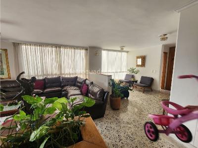Apartamento de 4 alcobas en venta en La Concha, Medellín, 253 m² · foto 3 de 20