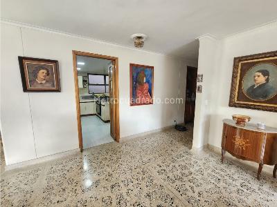 Apartamento de 4 alcobas en venta en La Concha, Medellín, 253 m² · foto 9 de 20
