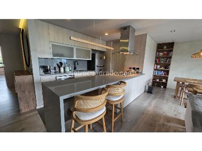 Apartamento en venta en Altos Del Poblado, Medellín · foto 5 de 20