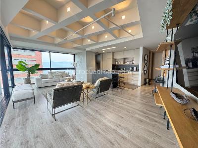Apartamento en venta en Altos Del Poblado, Medellín · foto 2 de 20