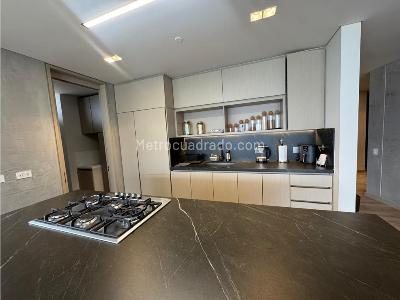 Apartamento en venta en Altos Del Poblado, Medellín · foto 3 de 20
