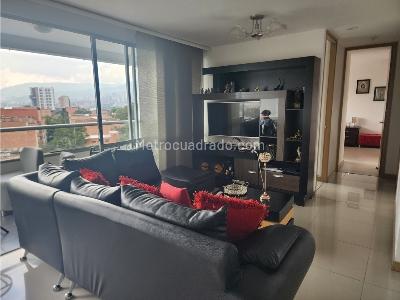 Apartamento de 3 alcobas en venta en El Oasis, Envigado, 80 m² · foto 2 de 20