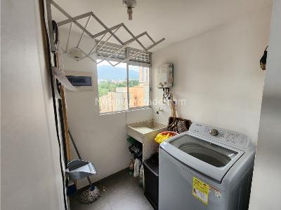 Apartamento de 3 alcobas en venta en El Oasis, Envigado, 80 m² · foto 10 de 20