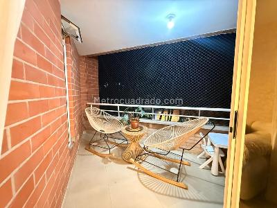 Apartamento de 3 alcobas en venta en La Castellana, Medellín, 104 m² · foto 5 de 10