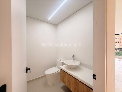 Apartamento de 3 alcobas en venta en Laureles, Medellín, 97 m² · foto 14 de 19