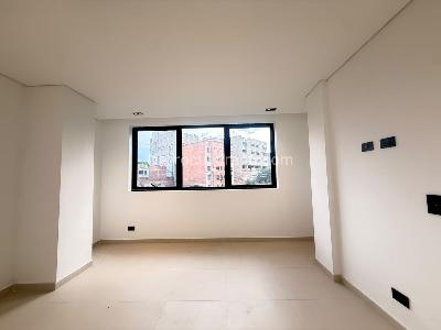 Apartamento de 3 alcobas en venta en Laureles, Medellín, 97 m² · foto 18 de 19