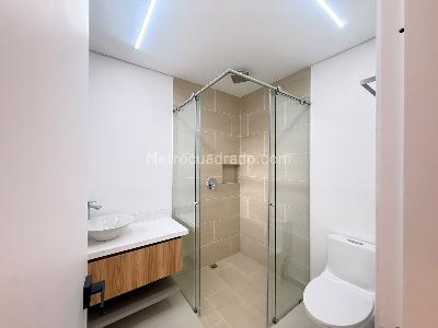 Apartamento de 3 alcobas en venta en Laureles, Medellín, 97 m² · foto 6 de 19