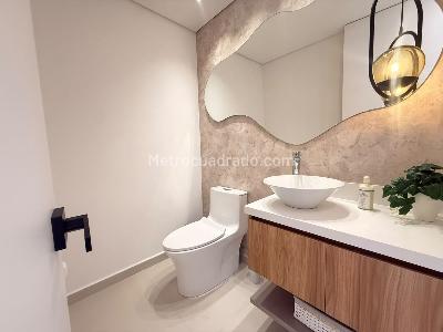 Apartamento de 3 alcobas en venta en Conquistadores, Medellín, 144 m² · foto 15 de 20