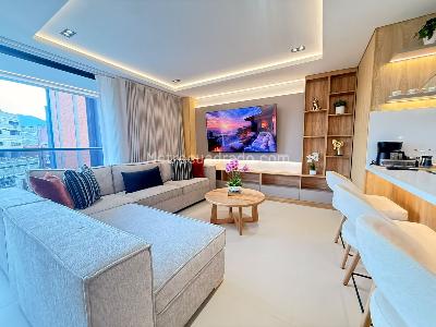 Apartamento de 3 alcobas en venta en Conquistadores, Medellín, 144 m² · foto 3 de 20