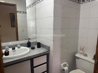 Apartamento en venta en Bella Suiza, Bogotá · foto 2 de 19