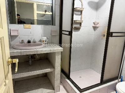 Casa de 5 alcobas en venta en Alamos Norte, Bogotá, 320 m² · foto 13 de 20