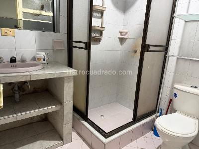 Casa de 5 alcobas en venta en Alamos Norte, Bogotá, 320 m² · foto 15 de 20