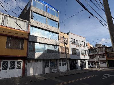 Casa de 5 alcobas en venta en Alamos Norte, Bogotá, 320 m² · foto 20 de 20
