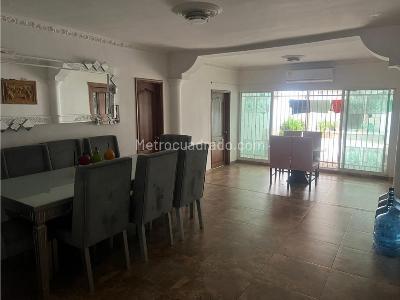 Casa en venta en El Jardin, Santa Marta · foto 3 de 4