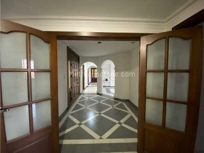 Apartamento de 4 alcobas en venta en San Jose, Santa Marta, 240 m² · foto 3 de 8