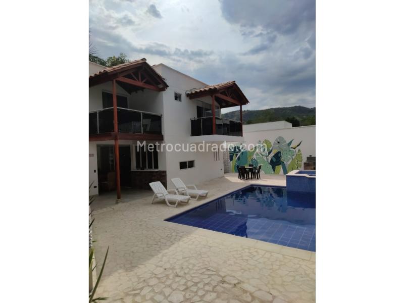 Casa En Venta, Parque Santa Fe De Antioquia