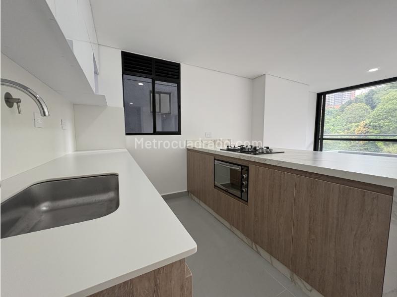 3BR Apartment in Trianon (90 m²)