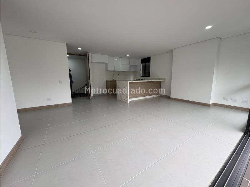 3BR Apartment in Trianon (90 m²) - 2