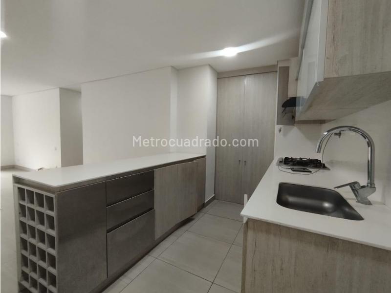 Contemporary 3BR Apartment in El Poblado - 4