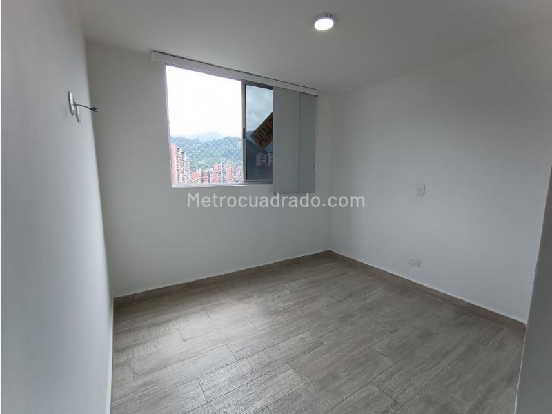 Apartamento de 84 m² con 3 Habitaciones y Balcón en Sabaneta - 7