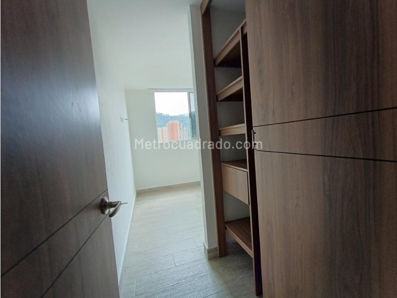 Apartamento de 84 m² con 3 Habitaciones y Balcón en Sabaneta - 8