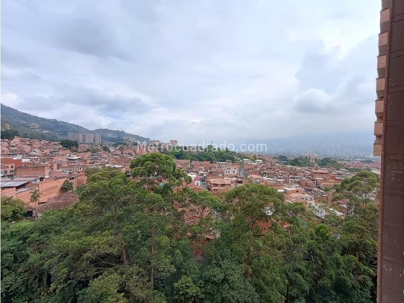 Apartamento moderno de 2 alcobas con balcón en Fátima, Itagüí - 9