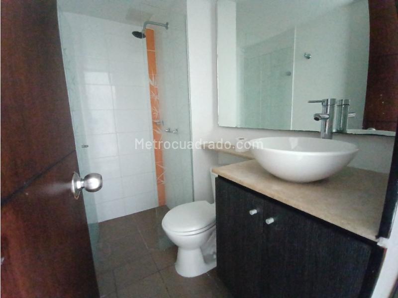 3BR Apartment with Balcony in Ferrería, La Estrella