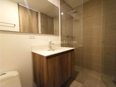 Apartamento de 1 alcoba en arriendo en Villa Carlota, Medellín, 55 m² · foto 18 de 20
