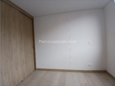 Apartamento de 3 alcobas en arriendo en El Trianon, Envigado, 81 m² · foto 10 de 20