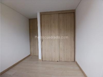 Apartamento de 3 alcobas en arriendo en El Trianon, Envigado, 81 m² · foto 11 de 20