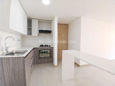 Apartamento de 3 alcobas en arriendo en El Trianon, Envigado, 81 m² · foto 12 de 20