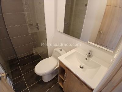 Apartamento de 3 alcobas en arriendo en El Trianon, Envigado, 81 m² · foto 13 de 20