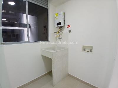 Apartamento de 3 alcobas en arriendo en El Trianon, Envigado, 81 m² · foto 16 de 20