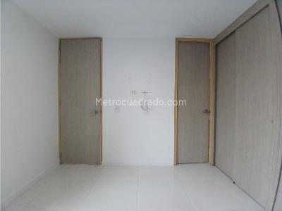 Apartamento de 3 alcobas en arriendo en Manuel Restrespo, Sabaneta, 78 m² · foto 5 de 20