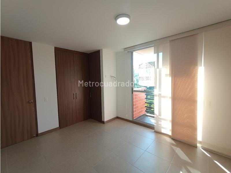 Apartamento moderno de 3 habitaciones en Ditaires, Itagüí
