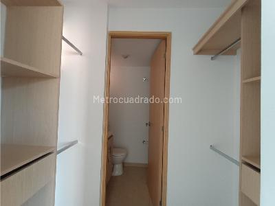 Apartamento de 3 alcobas en arriendo en San Remo, Sabaneta, 70 m² · foto 3 de 20