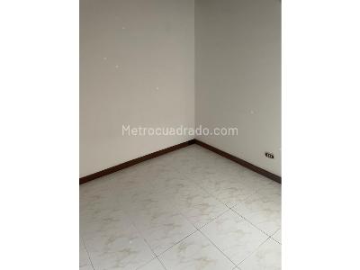 Casa de 4 alcobas en arriendo en Prados De Sabaneta, Sabaneta, 144 m² · foto 4 de 20