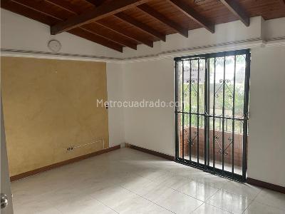 Casa de 4 alcobas en arriendo en Prados De Sabaneta, Sabaneta, 144 m² · foto 7 de 20