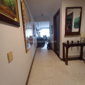 Apartamento en venta en Quintas De Santa Barbara, Bogotá · foto 8 de 20