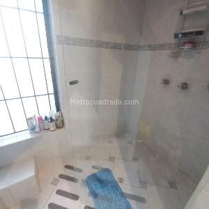 Apartamento de 1 alcoba en venta en La Carolina Country, Bogotá, 110 m² · foto 8 de 15