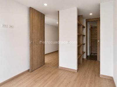 Apartaestudio en venta en Sabana Central, Bogotá, 32 m² · foto 2 de 10
