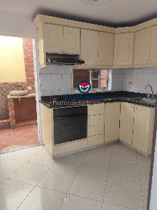Casa de 5 alcobas en arriendo en Anillo Vial Prados De Cañaveral, Floridablanca, 200 m² · foto 10 de 20