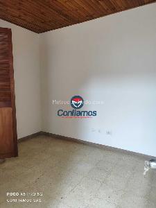 Casa de 5 alcobas en arriendo en San Miguel, Bucaramanga, 220 m² · foto 17 de 20