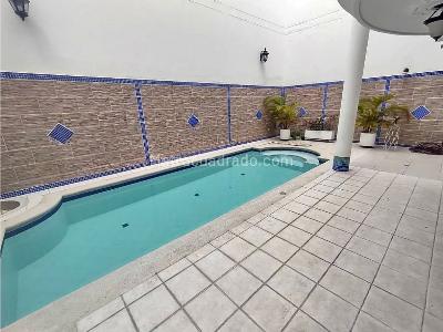 Casa de 5 alcobas en venta en El Ingenio, Cali, 650 m² · foto 2 de 10