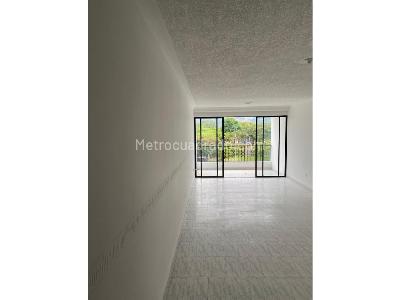 Apartamento en venta en Capri, Cali · foto 2 de 15