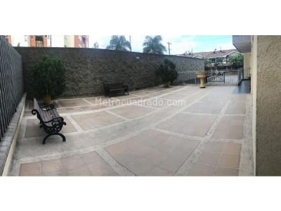 Apartamento de 3 alcobas en venta en La Flora, Cali, 174 m² · foto 2 de 14