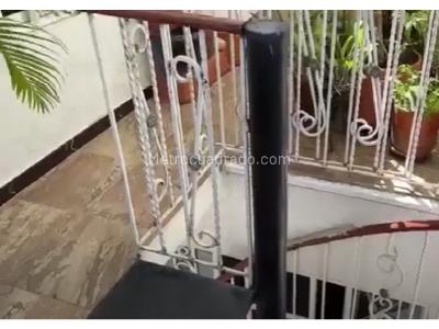 Casa de 4 alcobas en venta en Valle Del Lili, Cali, 233 m² · foto 16 de 19