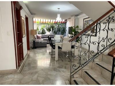 Casa de 5 alcobas en venta en Quintas De Don Simon, Cali, 256 m² · foto 4 de 20